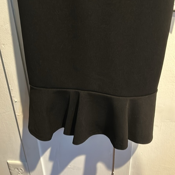 Emerald Sundae Black Dress Padded front back mesh zipper - Picture 2 of 8